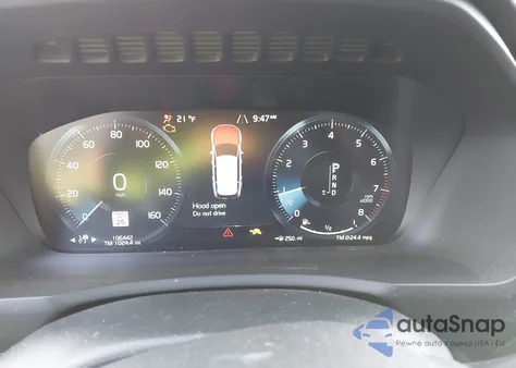 2018 Volvo Xc90 T5 Momentum z USA, uszkodzony, nr VIN YV4102PK5J1350255